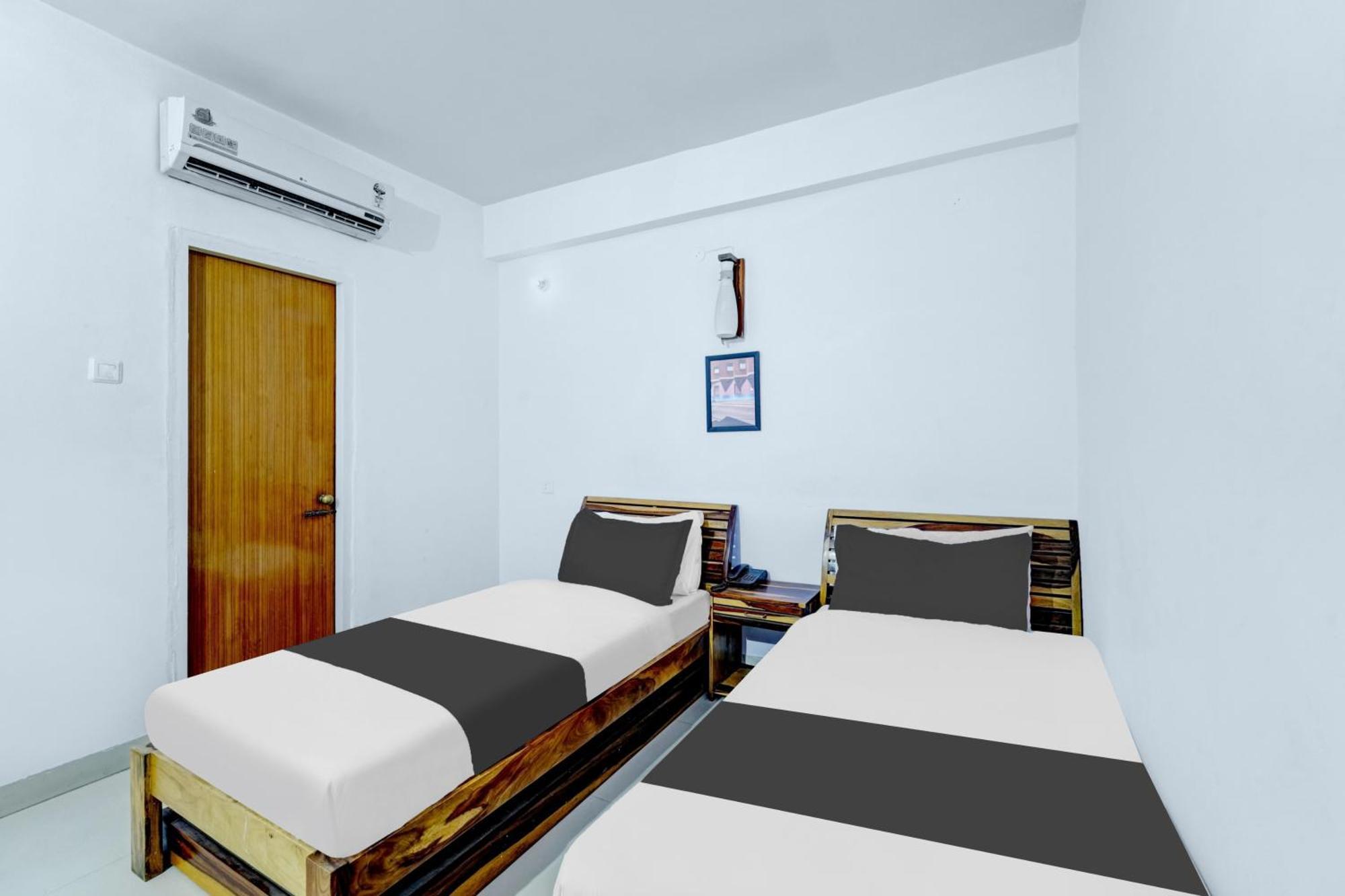 Collection O Rajendra Path Near Railway Station Hotel Патна Екстериор снимка